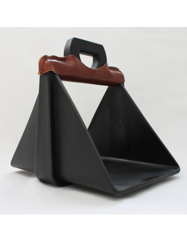Fiber Lined Vaquero Stirrup